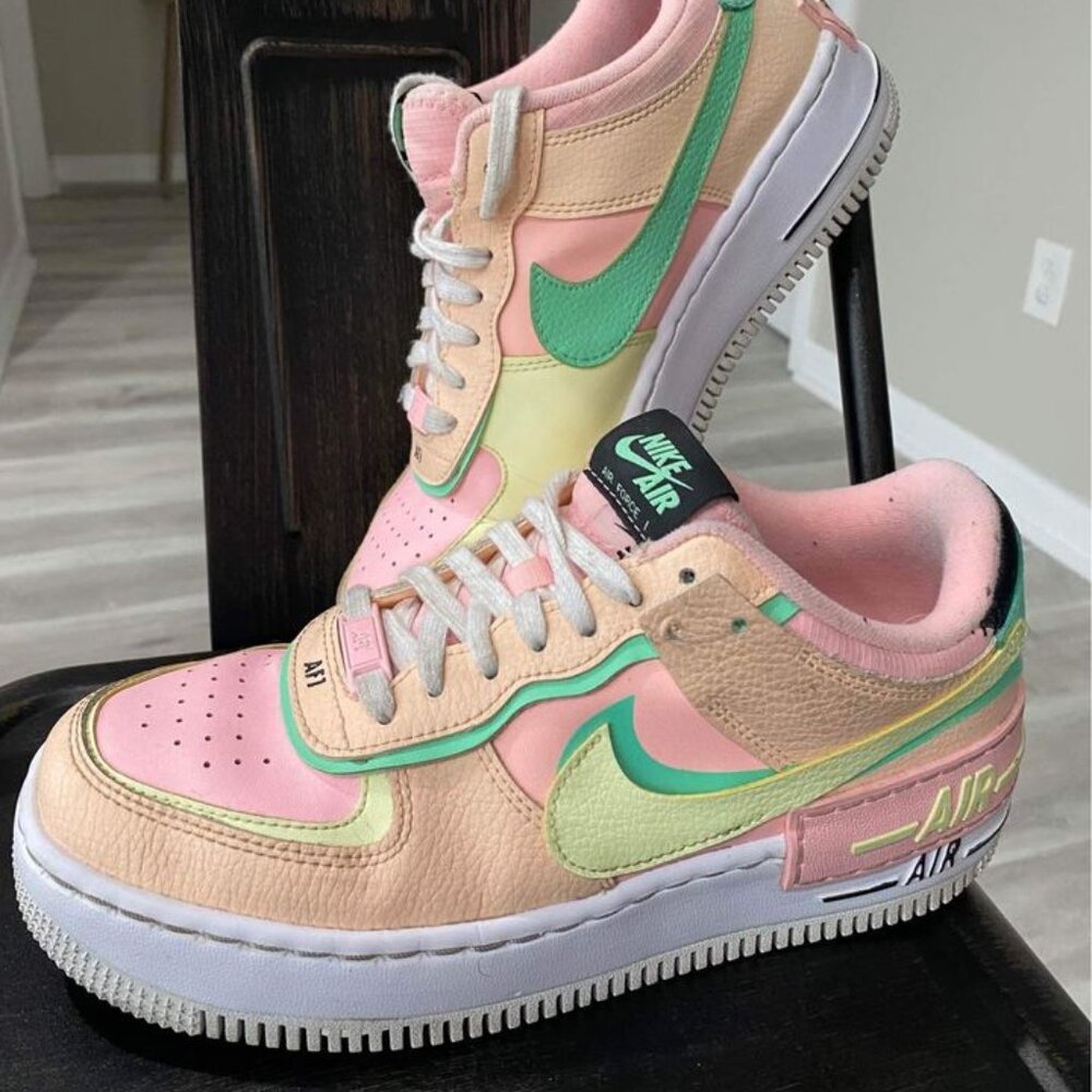 Wmns Air Force 1 Shadow 'Arctic Punch Barely Volt'